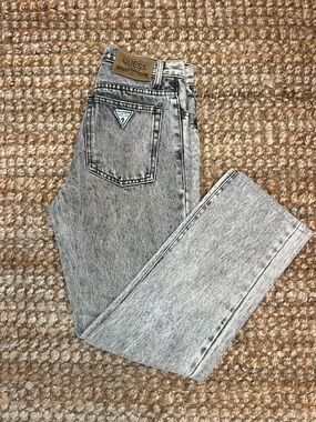 Vintage GUESS Gray Acid-Wash Slim Straight Jeans